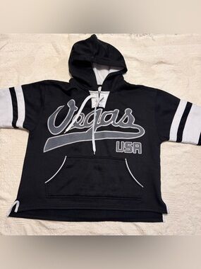 DC Classic Vegas USA Hoodie Black Lace Up Neck Striped Sleeve Aesthetic M